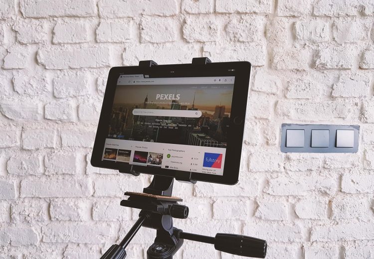 technology-2588989_1280